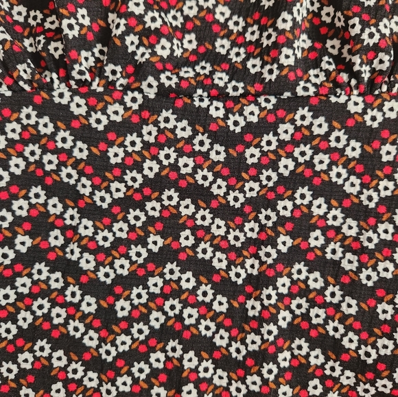 Floral blouse with puff sleeve detail, size s - Picture 2 of 7